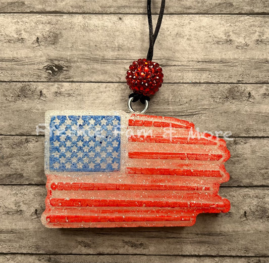 DISTRESSED AMERICAN FLAG