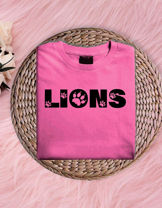 Lions with paws